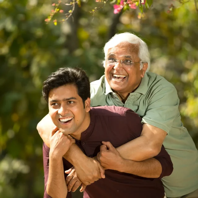 https://omseva.com/wp-content/uploads/2024/06/fathersonback-640x640.webp